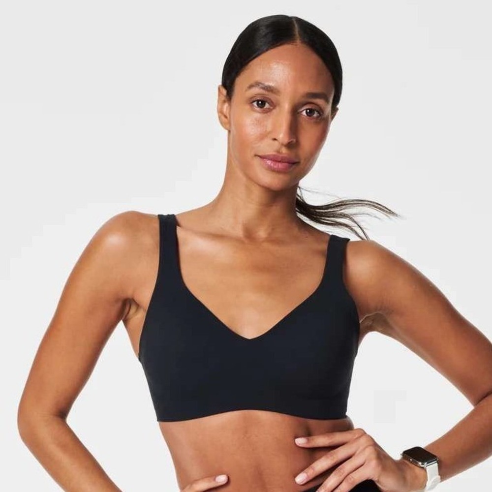 Spanx 50474R FlexFeel Low Impact Padded Wireless Sports Bra Black Small Comfort